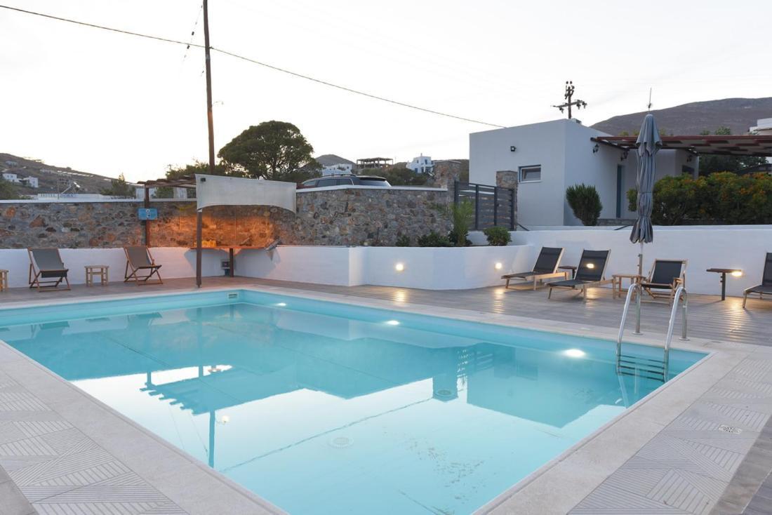 Flora'S Beach And Pool Villa In Syros Liaropa ภายนอก รูปภาพ