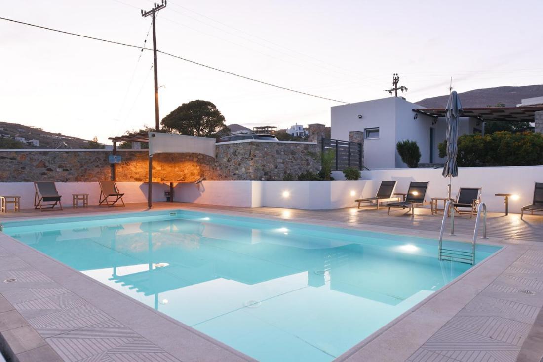 Flora'S Beach And Pool Villa In Syros Liaropa ภายนอก รูปภาพ