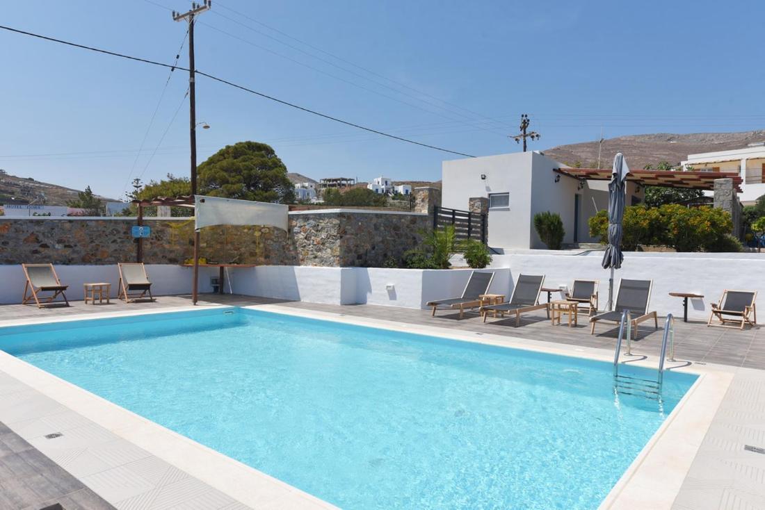 Flora'S Beach And Pool Villa In Syros Liaropa ภายนอก รูปภาพ