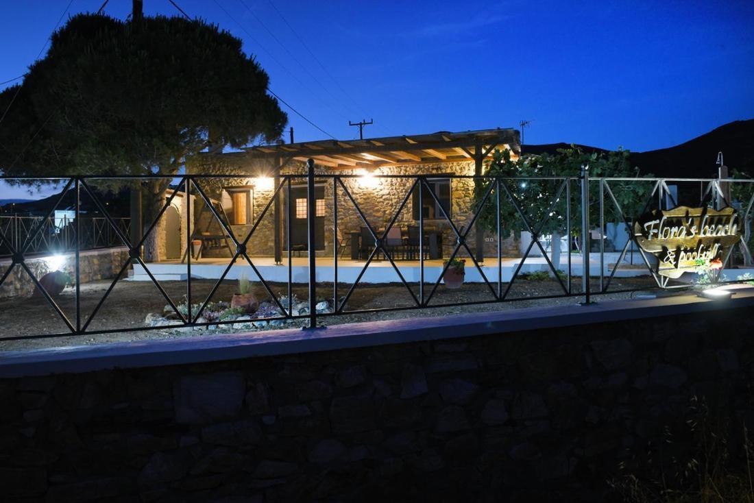 Flora'S Beach And Pool Villa In Syros Liaropa ภายนอก รูปภาพ
